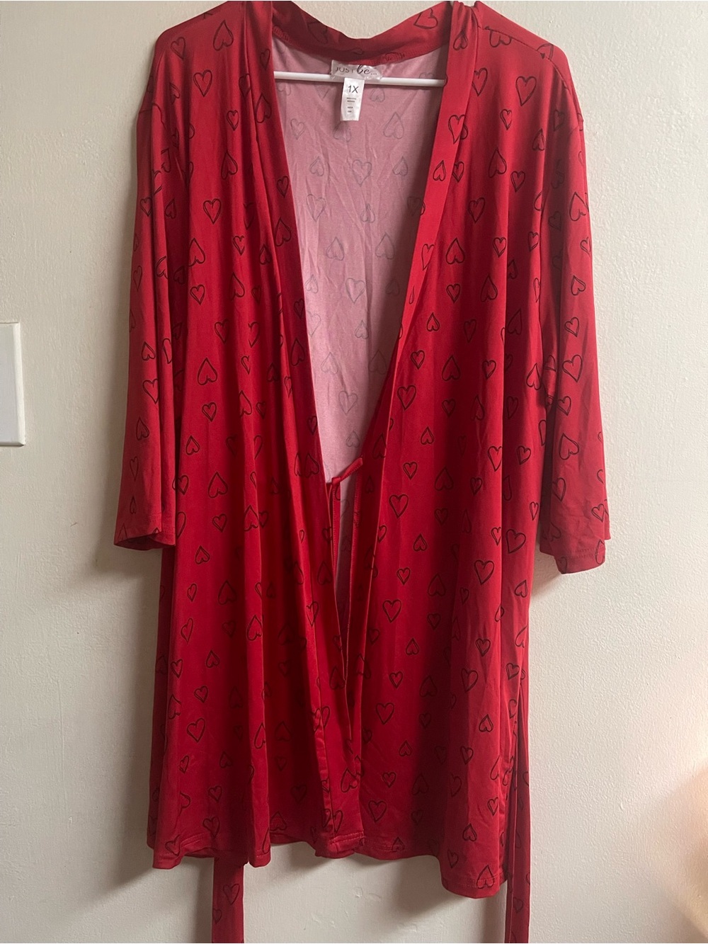 just be Red Heart-Print Robe
